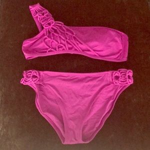 NEVER WORN Out of this water world one shoulder bikini